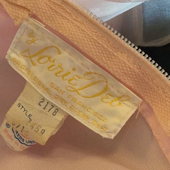 VintagePink Lorrie Deb Gown - Picture 8 of 8